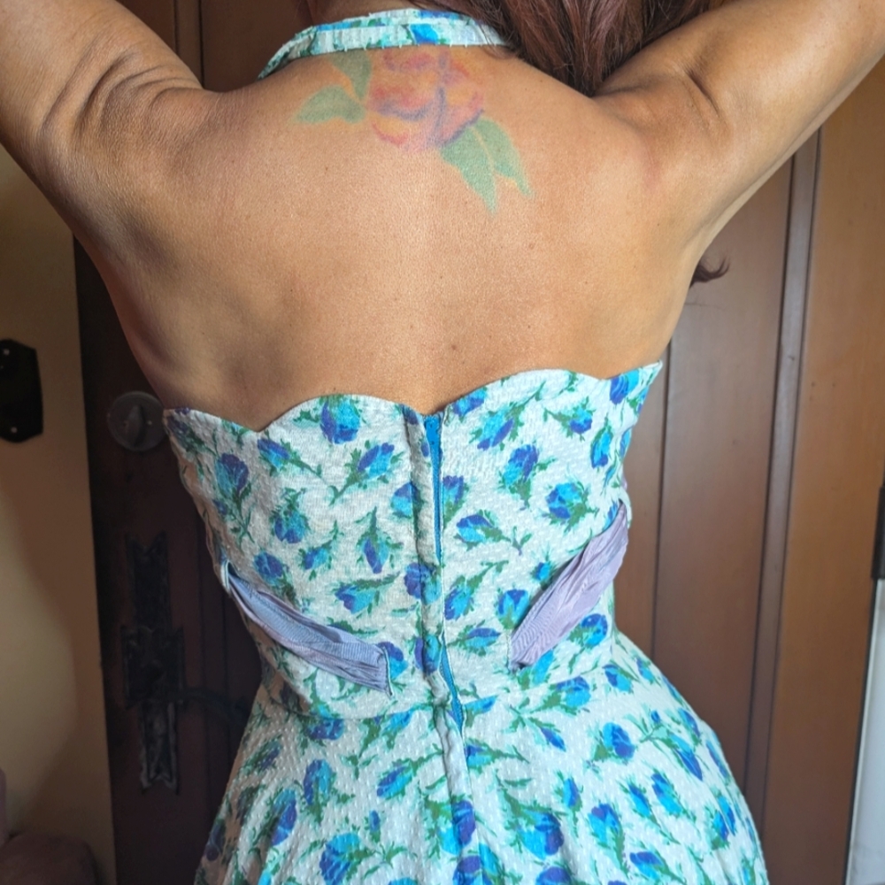 1950s Lilli Diamond Halter Dress - Picture 4 of 12